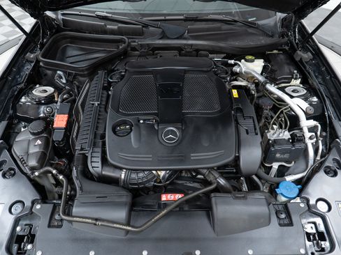 Used 2012 Mercedes-Benz SLK 350 image 9