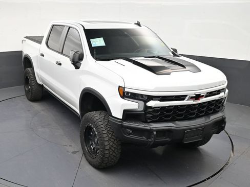 Used 2023 Chevrolet Silverado 1500 ZR2 w/ ZR2 Bison Edition AWD/4WD image 18