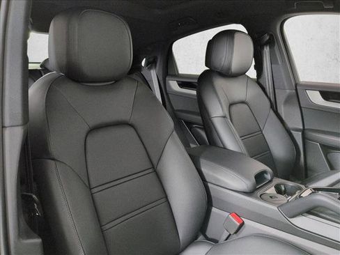 New 2026 Porsche Cayenne Coupe AWD/4WD image 26