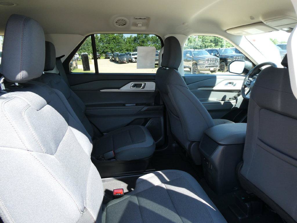 New 2026 Ford Explorer Active AWD/4WD image 13