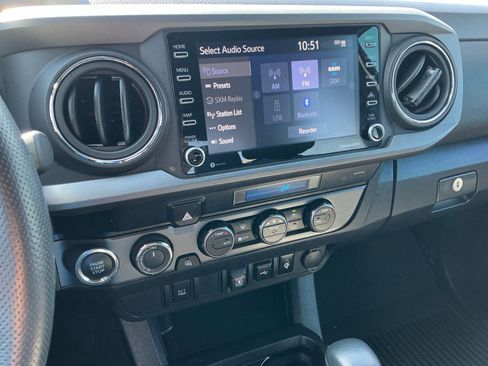 Certified 2023 Toyota Tacoma TRD Off-Road image 28