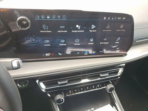 New 2026 Chevrolet Traverse LT image 8