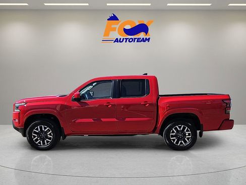 Used 2024 Nissan Frontier SL AWD/4WD image 2