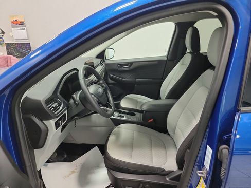 Used 2023 Ford Escape Active image 29