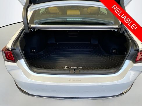 Used 2021 Lexus ES 300h w/ Premium Package image 26