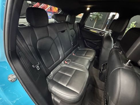 Used 2019 Porsche Macan S image 18