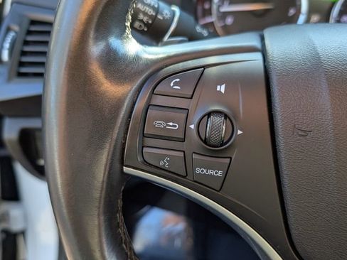Used 2020 Acura MDX FWD image 29