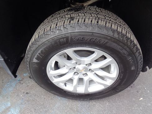 Used 2021 Chevrolet Silverado 1500 LT w/ Bed Protection Package image 9