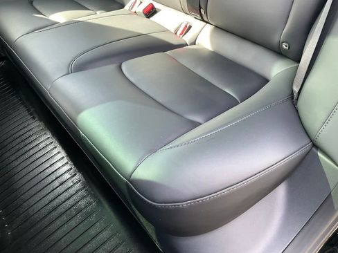 Used 2023 Tesla Model 3 Standard Range image 29