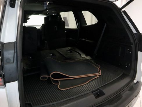 Used 2024 GMC Acadia AT4 w/ Super Cruise Package AWD/4WD image 13