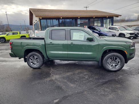 New 2026 Nissan Frontier SV image 9