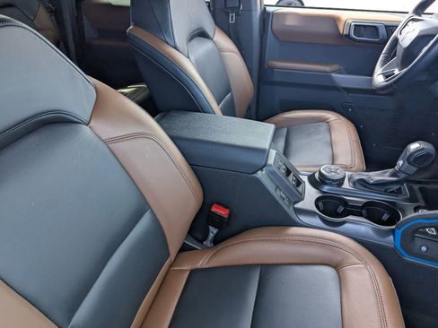 Certified 2023 Ford Bronco Outer Banks w/ Sasquatch Package image 10