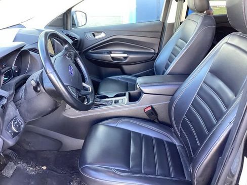 Used 2019 Ford Escape SEL image 26