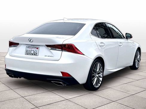 Used 2017 Lexus IS 200t RWD image 15