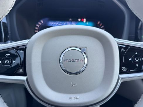 Certified 2026 Volvo XC60 B5 Ultra w/ Protection Package Premier AWD/4WD image 27
