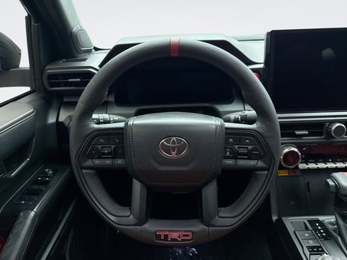 Used 2025 Toyota Tacoma TRD Pro w/ Tow Tech Package AWD/4WD image 12