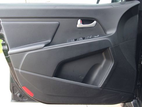 Used 2013 Kia Sportage LX image 28