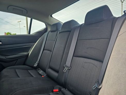 Used 2019 Nissan Altima 2.5 S FWD image 18