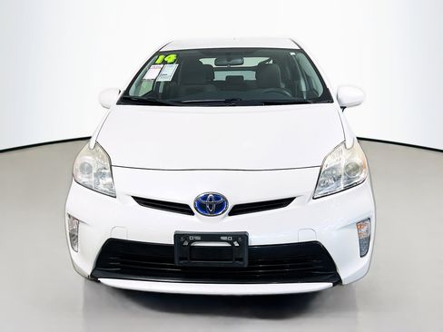 Used 2014 Toyota Prius Two image 11