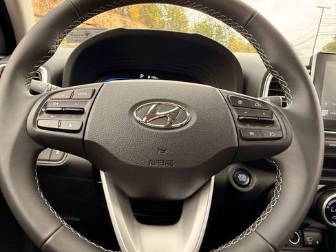 New 2026 Hyundai Venue SEL FWD image 10