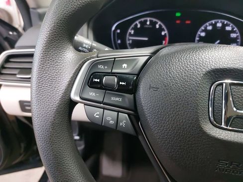 Used 2018 Honda Accord LX image 16