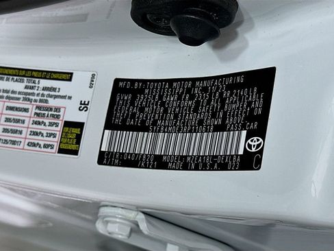 Used 2024 Toyota Corolla LE image 31