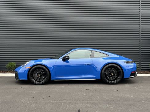 Certified 2025 Porsche 911 Carrera 4 GTS image 2