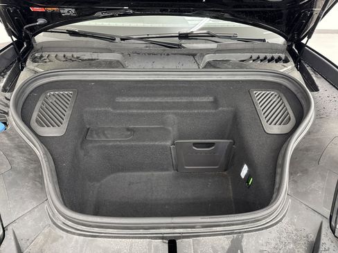 Used 2024 Porsche Macan 4 Electric image 38