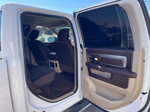 Used 2016 RAM 1500 Lone Star AWD/4WD image 7