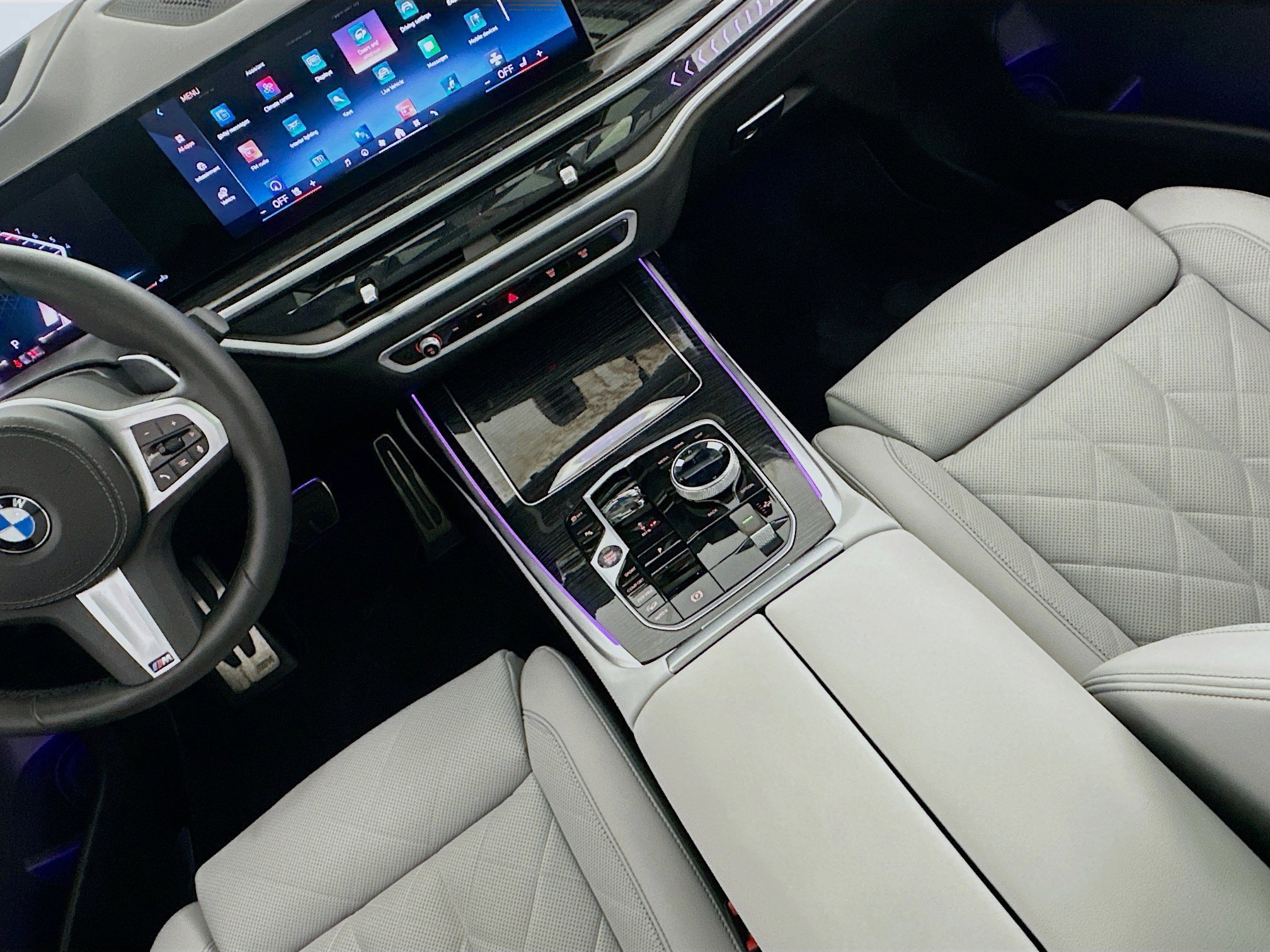 Used 2024 BMW X7 xDrive40i w/ Executive Package AWD/4WD image 18