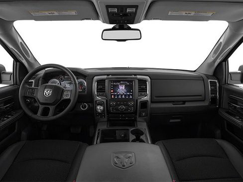 Used 2014 RAM 1500 Laramie w/ Convenience Group AWD/4WD image 8