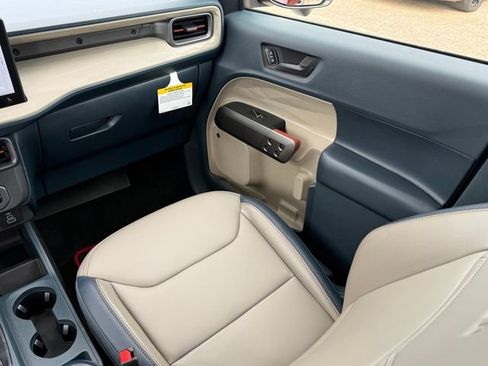 Used 2025 Ford Maverick Lariat w/ 4K Tow Package image 25