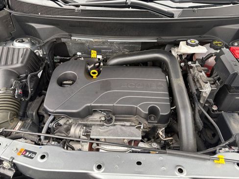 Used 2025 Chevrolet Equinox LT FWD image 32
