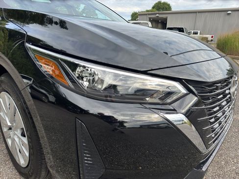New 2025 Nissan Sentra S image 10