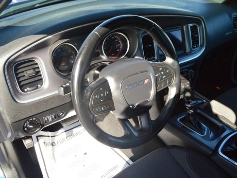 Used 2021 Dodge Charger SXT RWD image 16