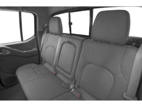 Used 2015 Nissan Frontier SL AWD/4WD image 17