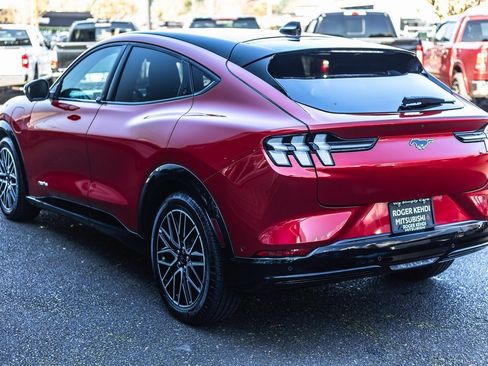 Used 2024 Ford Mustang Mach-E Premium image 11