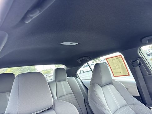 Certified 2025 Toyota Corolla SE FWD image 29