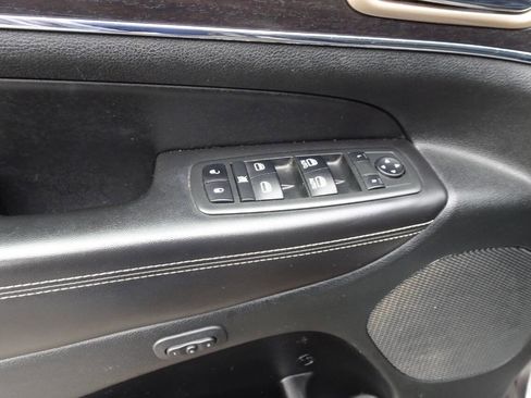 Used 2014 Jeep Grand Cherokee Limited image 11