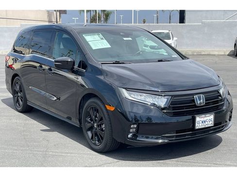Used 2023 Honda Odyssey Sport image 8