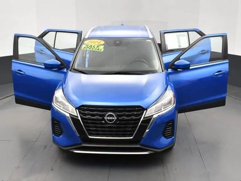 Used 2024 Nissan Kicks SV image 10