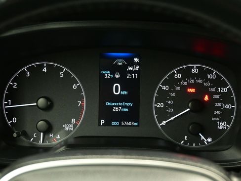 Used 2024 Toyota Corolla Cross LE image 23