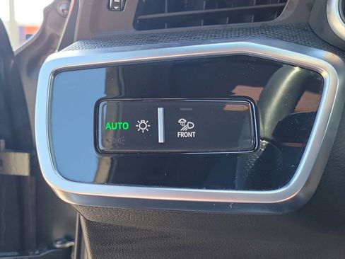 Used 2021 Audi S6 Prestige w/ Prestige Package image 32