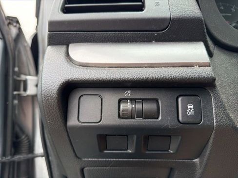Used 2015 Subaru Forester 2.5i Premium w/ All-Weather Package image 21