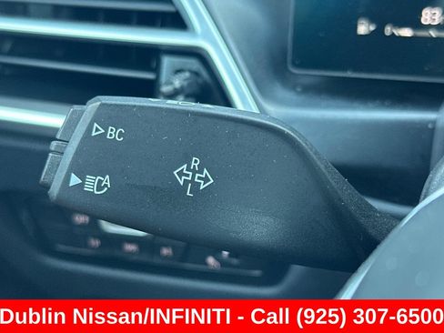 Used 2025 BMW 330i xDrive Sedan AWD/4WD image 36