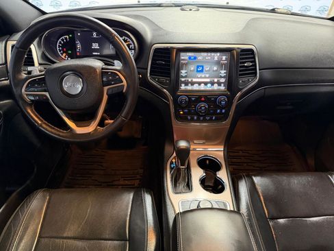 Used 2017 Jeep Grand Cherokee Limited w/ Luxury Group II image 28