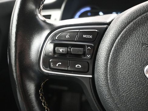 Certified 2019 Kia Niro EX w/ Cold Weather Package 2.0 image 26