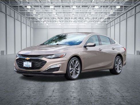 Used 2025 Chevrolet Malibu LT FWD image 9