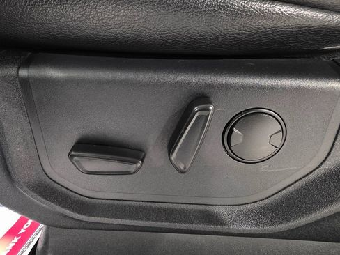 Used 2019 Ford F150 XLT w/ Equipment Group 302A Luxury image 19