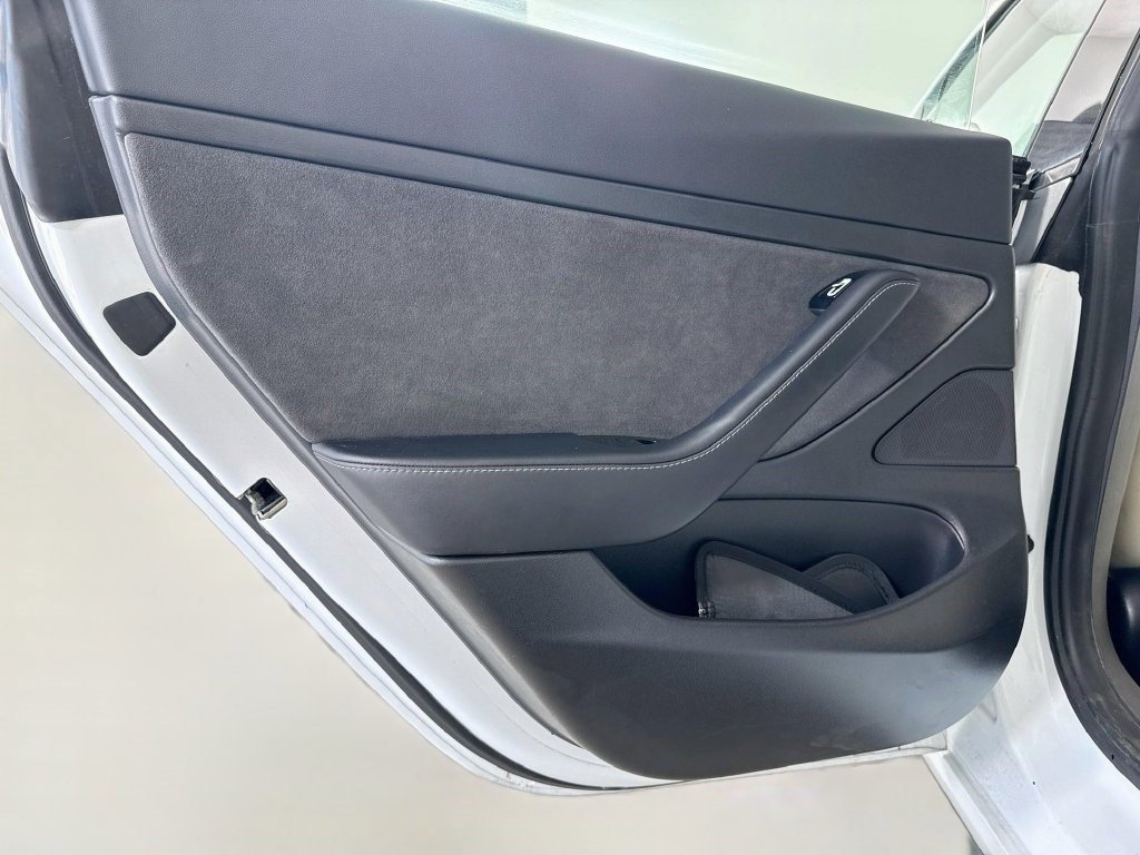 Used 2020 Tesla Model 3 Standard Range Plus RWD image 23